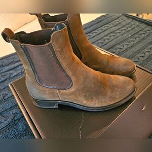 Thursday Boot Co. Dark Olive Suede Duchess Boot Sz 6